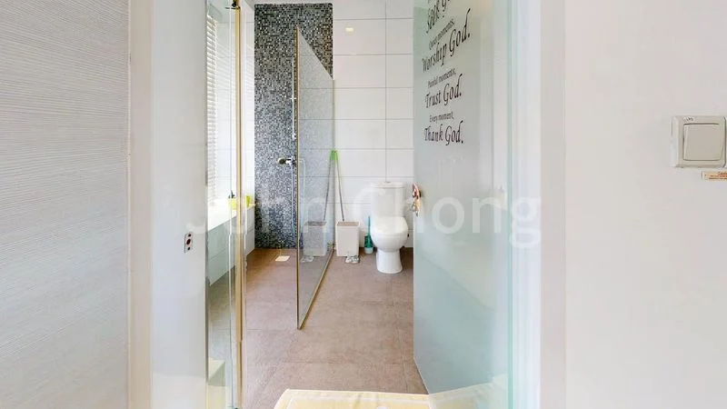 5 Bed Terraced House (Landed) for Sale in  Serangoon Garden Estate - Image 19