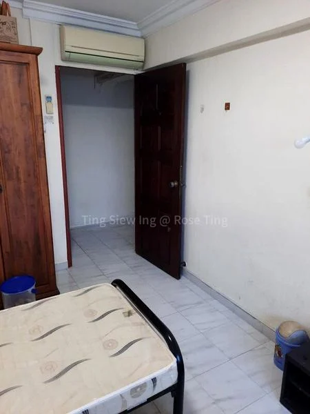 Common Room (HDB) for Rent in  231 Yishun Street 21 - Image 4