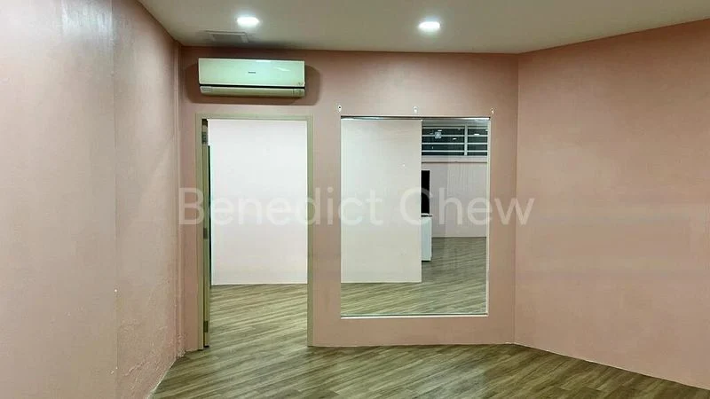 3 Bed Shophouse (Landed) for Rent in  Jalan Senang - Image 8