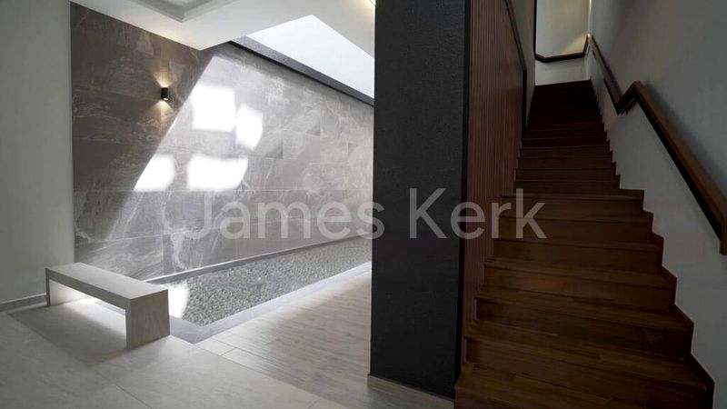 7 Bed Terraced House (Landed) for Sale in  Playfair Road - Image 7