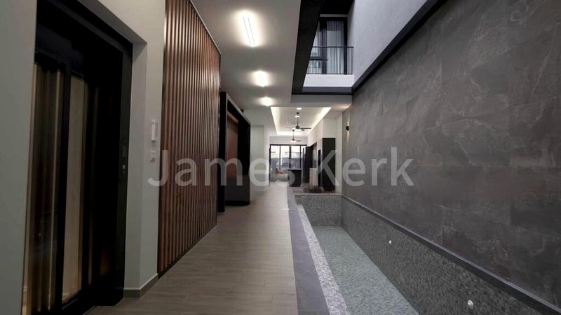 7 Bed Terraced House (Landed) for Sale in  Playfair Road - Image 8