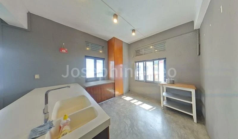 1 Bed Walk-up Apartment (Condo) for Rent in  Tiong Bahru Estate - Image 3