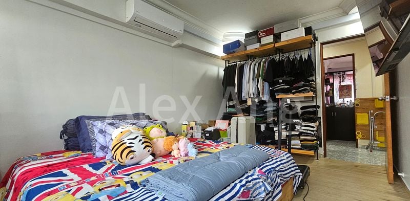 5 Room (5A) HDB for Sale in  302 Hougang Avenue 5 - Image 10