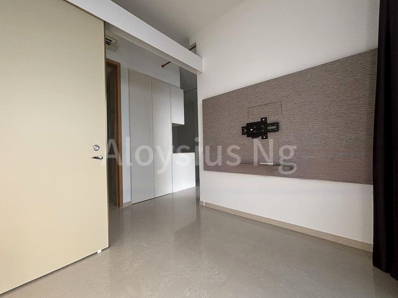 1 Bed Condo for Rent in  The Crest - Image 7