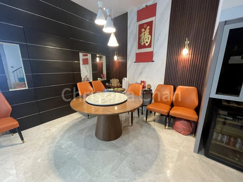 5+1 Bed Corner Terrace (Landed) for Sale in  Serangoon Garden Estate - Image 2