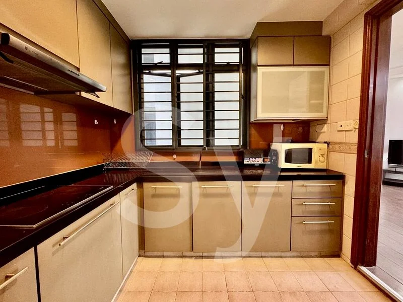 3 Bed Condo for Sale in  Regentville - Image 6