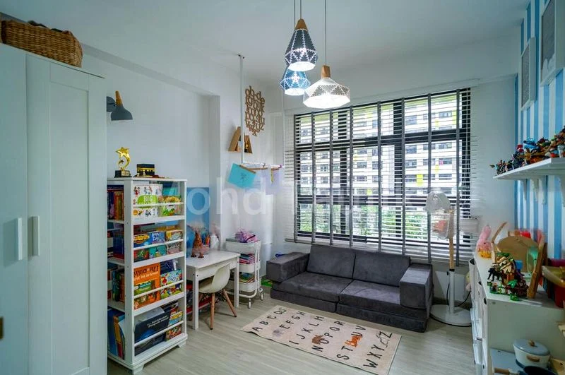 5 Room (5I) HDB for Sale in  605A Tampines Street 61 - Image 11