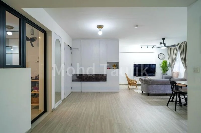 5 Room (5I) HDB for Sale in  605A Tampines Street 61 - Image 4