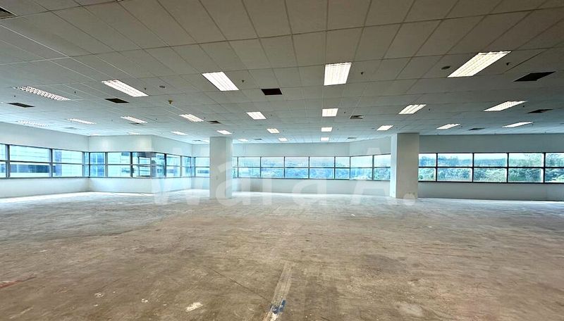 Light Industrial (B1) for Rent: Alexandra Technopark - Image 2