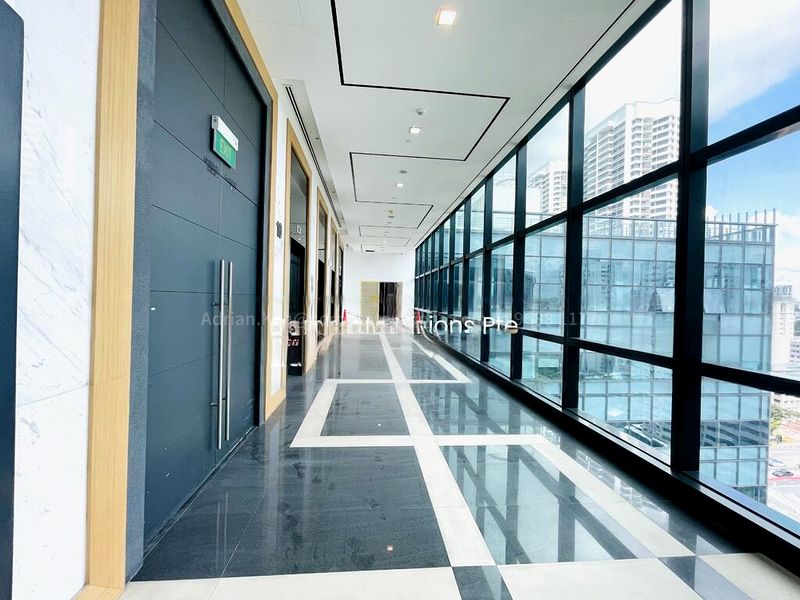 Light Industrial (B1) for Rent: GLOBAL HQ BUSINESS SPACE; a HOTEL-STYLE RECEPTION HALL, with a full glass facade outside City. GRD FLR option. - Image 1