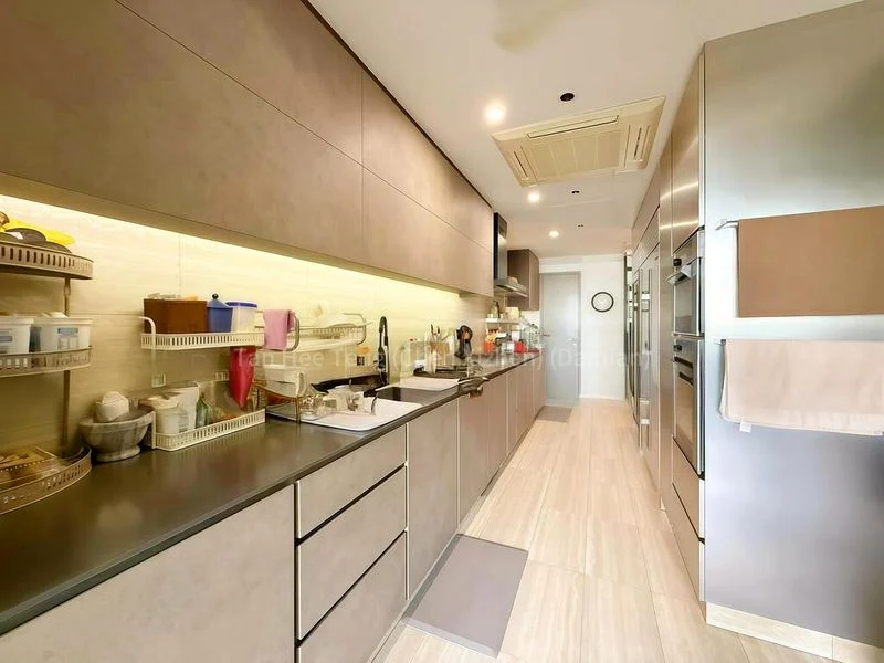 4 Bed Corner Terrace (Landed) for Sale in  Mount Sinai Road - Image 9