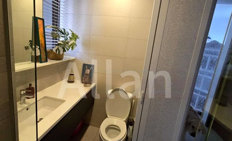 3 Bed Condo for Sale in  D'nest - Image 9