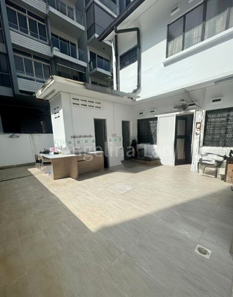 4 Bed Corner Terrace (Landed) for Sale in Aquene - Image 13