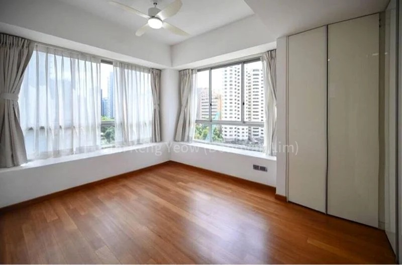 3 Bed Condo for Rent in  Suites @ Cairnhill - Image 5