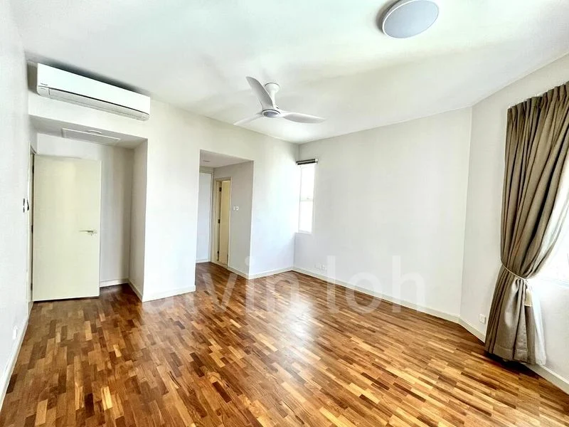 3 Bed Condo for Rent in  The Waterside - Image 3