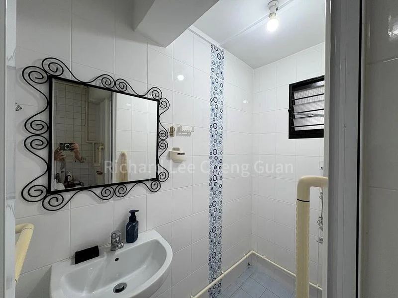 3 Room (3I) HDB for Rent in  623 Hougang Avenue 8 - Image 6