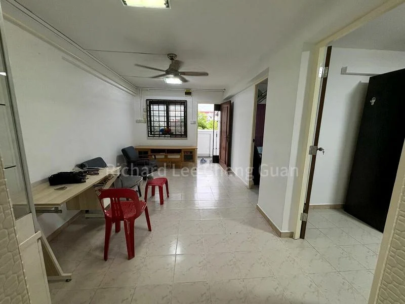 3 Room (3I) HDB for Rent in  623 Hougang Avenue 8 - Image 1