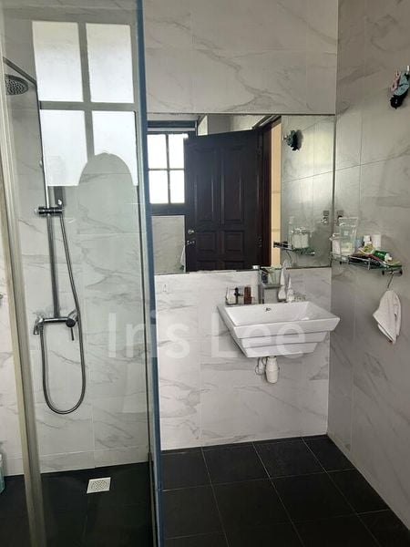 6 Bed Semi-Detached House (Landed) for Rent in  Lucky Park - Image 11