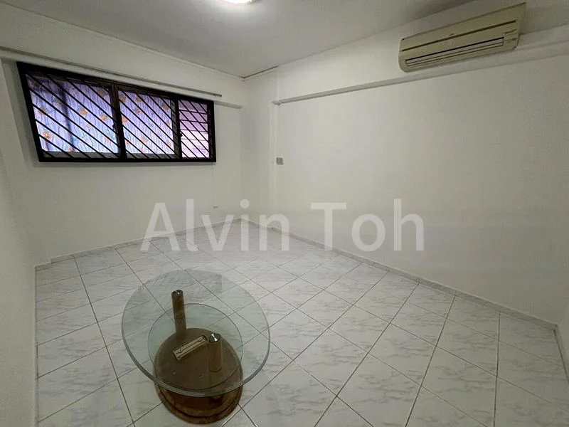 3 Room (3A) HDB for Sale in  806 Yishun Ring Road - Image 8
