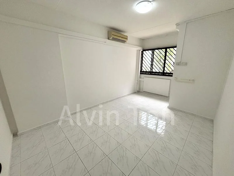 3 Room (3A) HDB for Sale in  806 Yishun Ring Road - Image 12