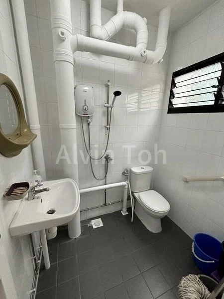 3 Room (3A) HDB for Sale in  806 Yishun Ring Road - Image 4
