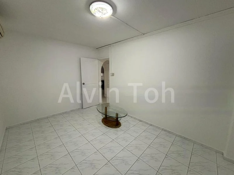 3 Room (3A) HDB for Sale in  806 Yishun Ring Road - Image 3