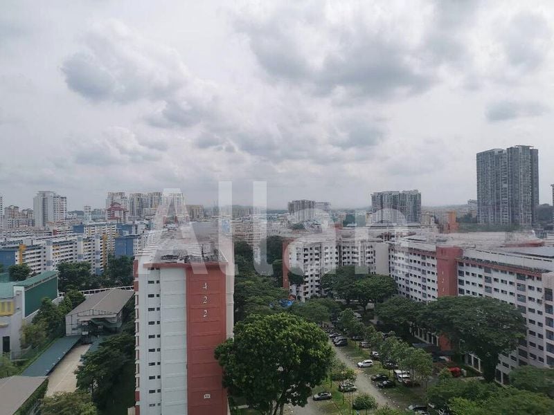 5 Room (5I) HDB for Sale in  431 Ang Mo Kio Avenue 10 - Image 9