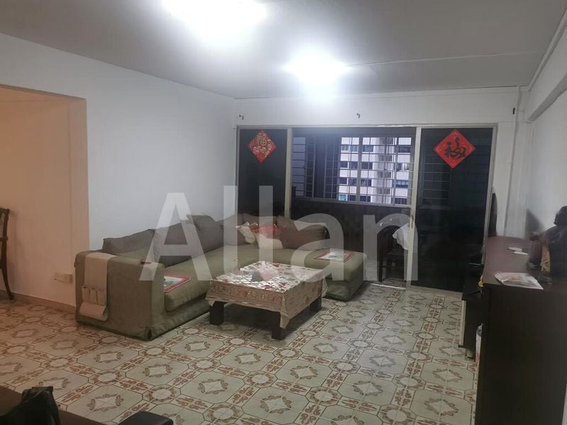 5 Room (5I) HDB for Sale in  431 Ang Mo Kio Avenue 10 - Image 1