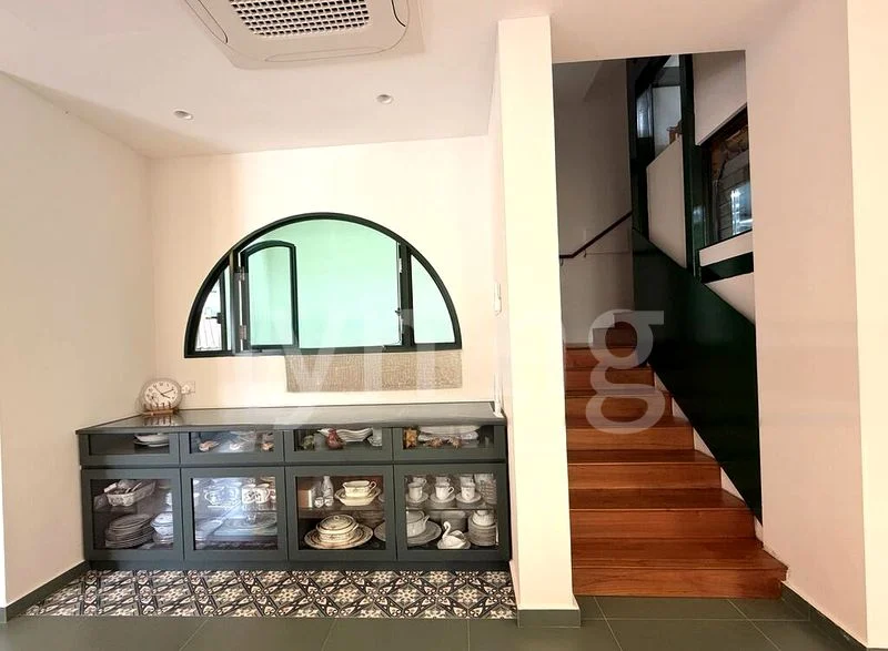 7 Bed Corner Terrace (Landed) for Sale in Teacher's Housing Estate - Image 15