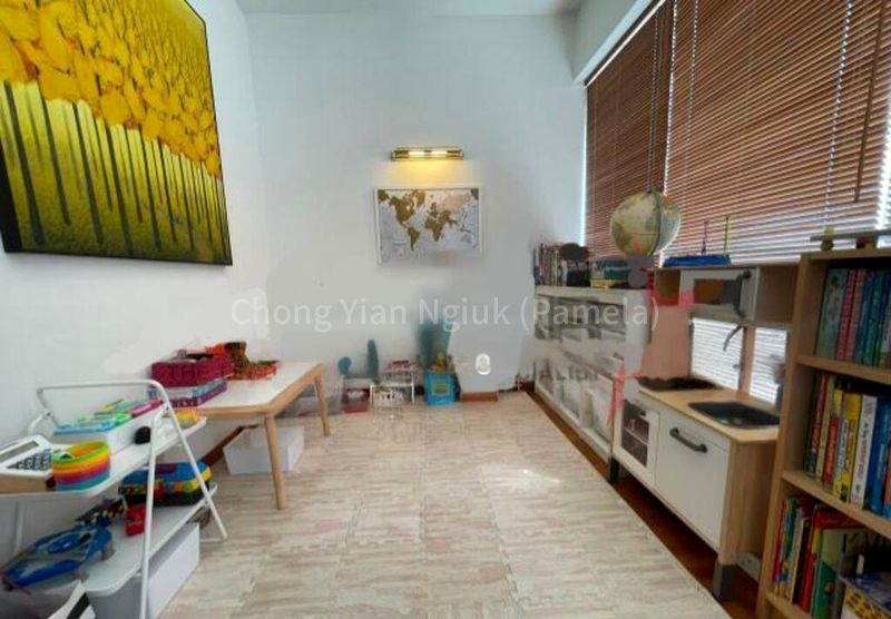 5 Bed Semi-Detached House (Landed) for Sale in  Montrose Terrace - Image 9