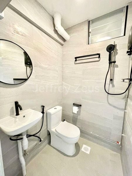 6 Bed Apartment (Condo) for Sale in  People's Park Complex - Image 9