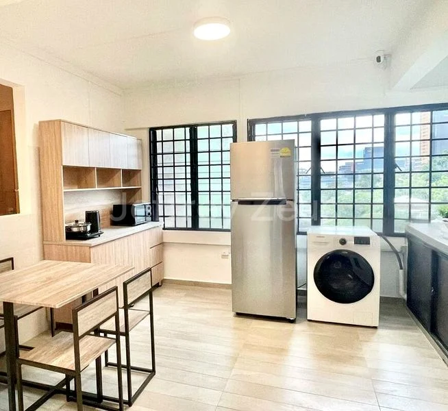 6 Bed Apartment (Condo) for Sale in  People's Park Complex - Image 10