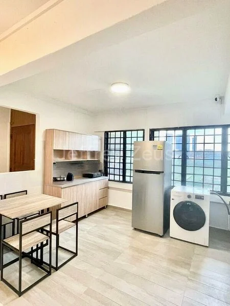 6 Bed Apartment (Condo) for Sale in  People's Park Complex - Image 13