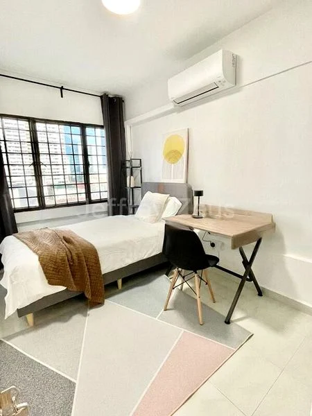 6 Bed Apartment (Condo) for Sale in  People's Park Complex - Image 6