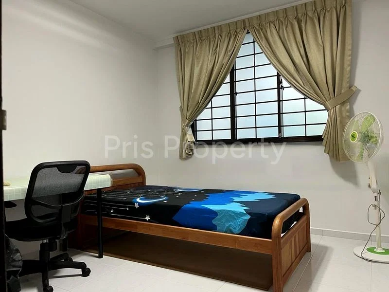 Common Room (HDB) for Rent in  349 Bukit Batok Street 34 - Image 4