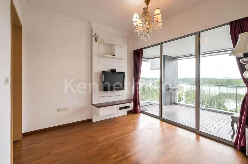 4 Bed Condo for Sale in  The Estuary - Image 8