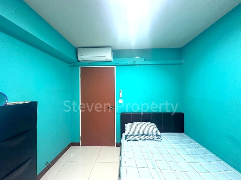 Common Room (HDB) for Rent in  512B Yishun Street 51 - Image 3