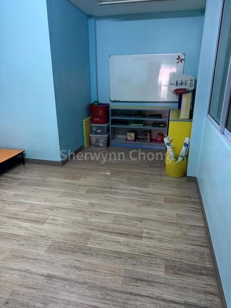Shop / Shophouse for Rent: Ground floor unit for kindergarten operator, pet grooming, etc. - Image 4