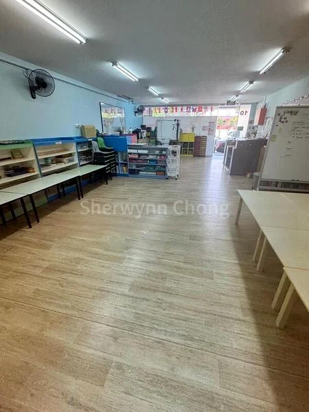 Shop / Shophouse for Rent: Ground floor unit for kindergarten operator, pet grooming, etc. - Image 5