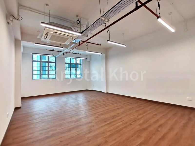 Office for Rent: A State-of-the-Art, Impeccably Renovated Shophouse ❤️️ Near MRT - Image 4