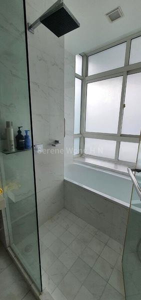 3 Bed Condo for Rent in  The Cascadia - Image 7