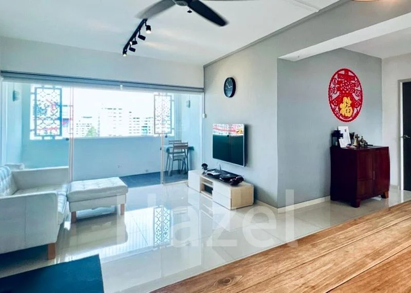 5 Room (5I) HDB for Sale in  557 Pasir Ris Street 51 - Image 1