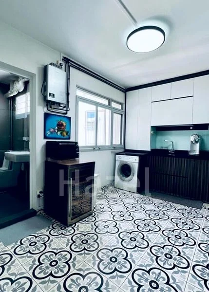 5 Room (5I) HDB for Sale in  557 Pasir Ris Street 51 - Image 5