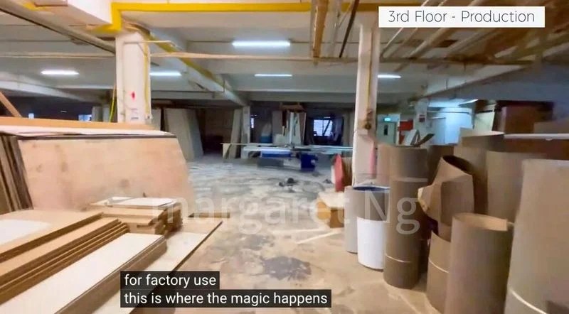 Light Industrial (B1) for Sale: Macpherson Industrial Complex - Image 3