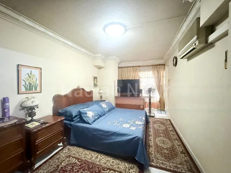 Jumbo HDB for Sale in  402 Woodlands Street 41 - Image 8