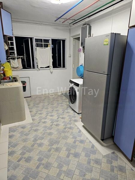 Common Room (HDB) for Rent in  379 Clementi Avenue 5 - Image 4