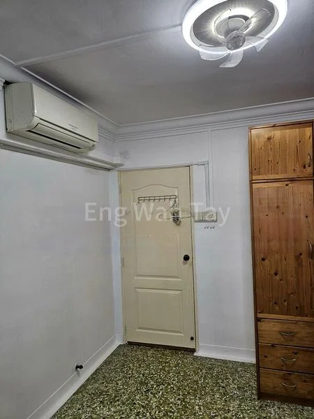 Common Room (HDB) for Rent in  379 Clementi Avenue 5 - Image 7