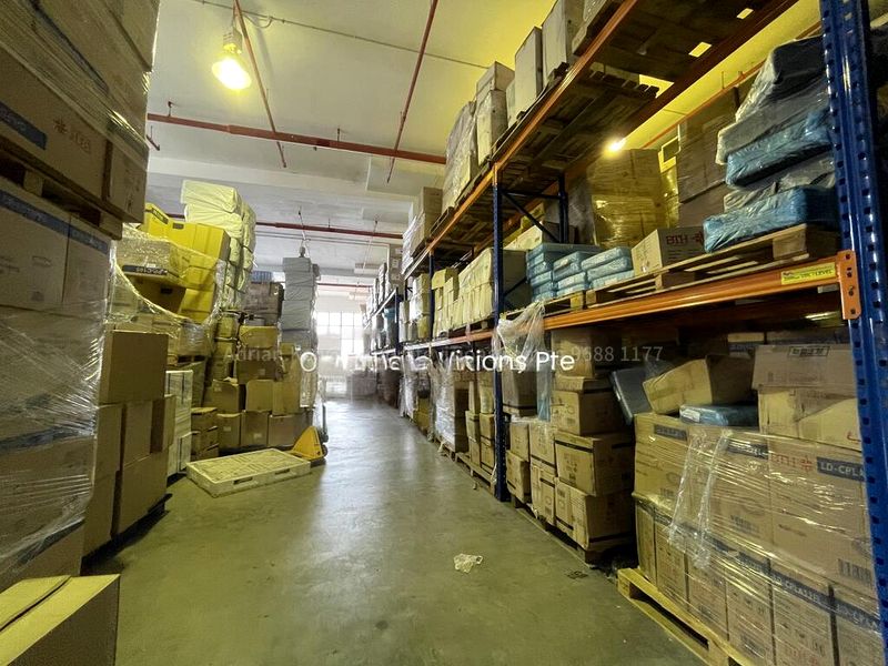 Light Industrial (B1) for Rent: ANG MO KIO HIGH CEILING STORAGE SPACE, with Aircon Ancillary Office & direct loading - Image 10