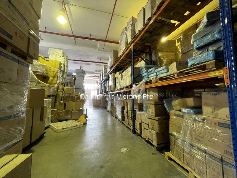 Light Industrial (B1) for Rent: ANG MO KIO HIGH CEILING STORAGE SPACE, with Aircon Ancillary Office & direct loading - Image 13