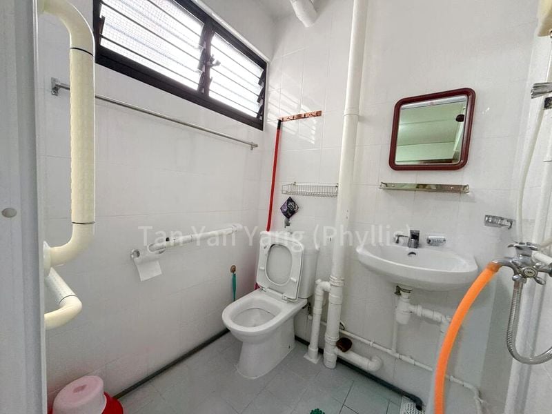 Master Room (HDB) for Rent in 309 Serangoon Avenue 2 - Image 2
